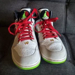 Jordan | Shoes | Super Rare 23 Jordan 1 Retro High Og  display picture 3